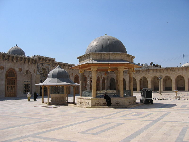 Omayad Mosqye of Aleppo, Syria | Image from Wikimedia Commons 