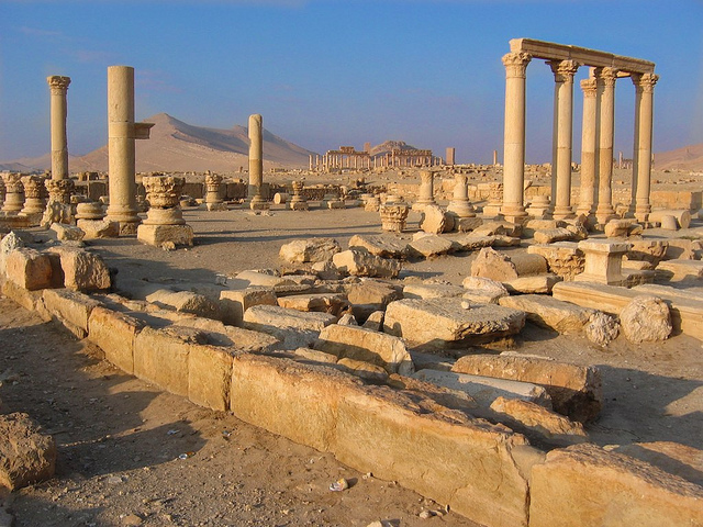 Roman Ruins at Palmyra, Syria Image by simon1judge via Flickr (CC BY-SA 2.0) 