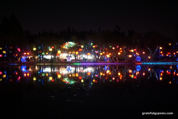 Lantern Festival in Kunming's Grand View Park.