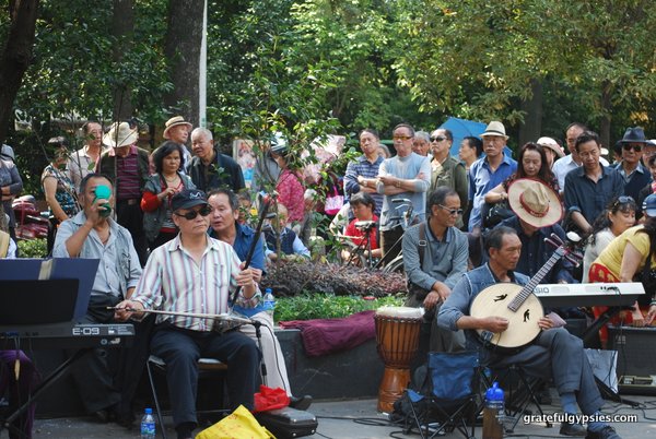 A jam session at the Green Lake Park in Kunming.