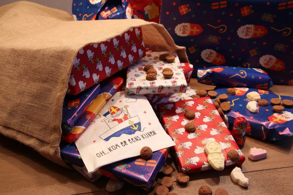 Surprise Sinterklaas Christmas Pakjesavond Gifts Cadeau