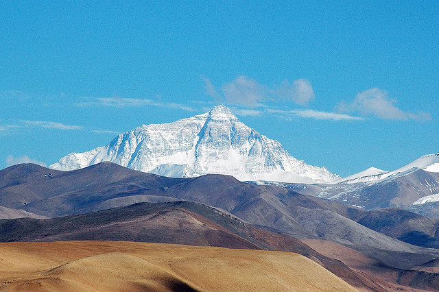 Image of Mt. Everest by Joe Hastings on Flickr.com. 