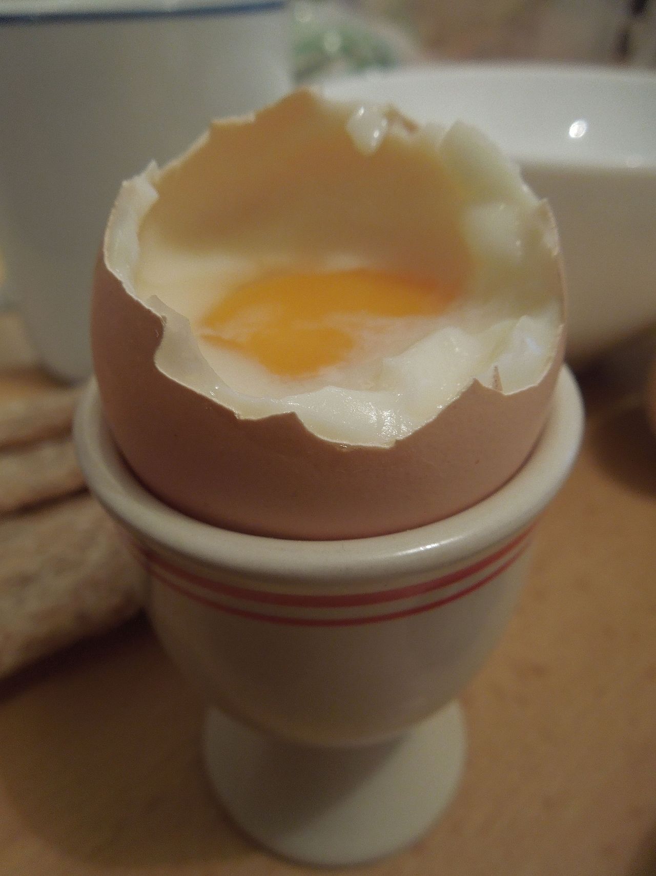 French-style soft boiled eggs on the shell {œufs à la coque} - Eggs 