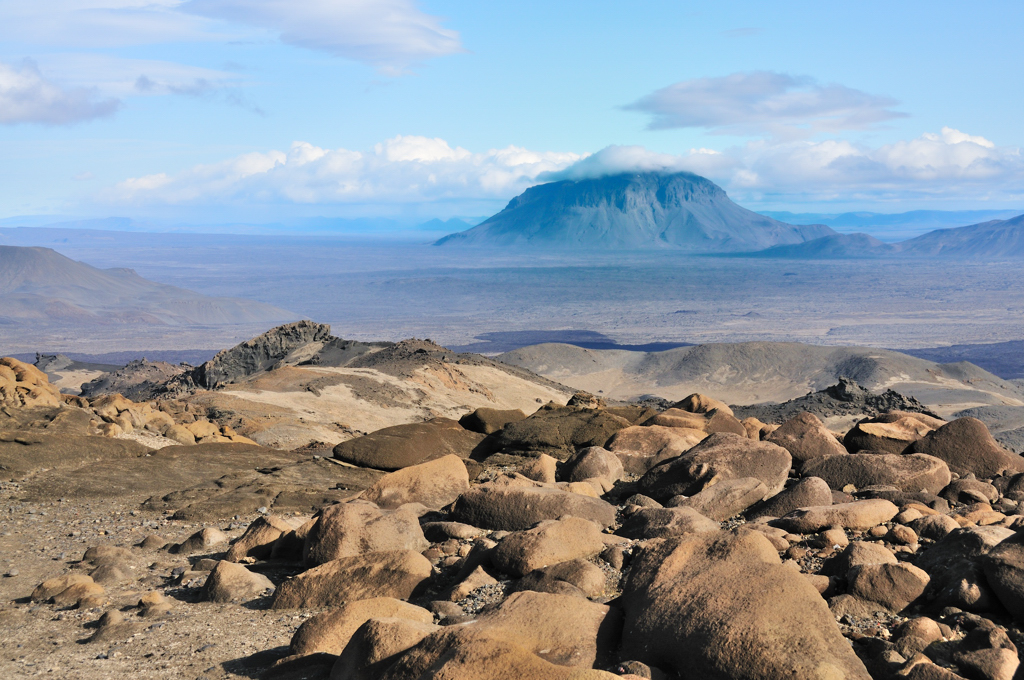 Aussicht von den Dyngjufjöll auf die Königin der Berge Islands