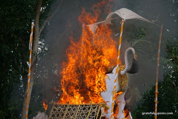 The Lembu burns in the ceremony.
