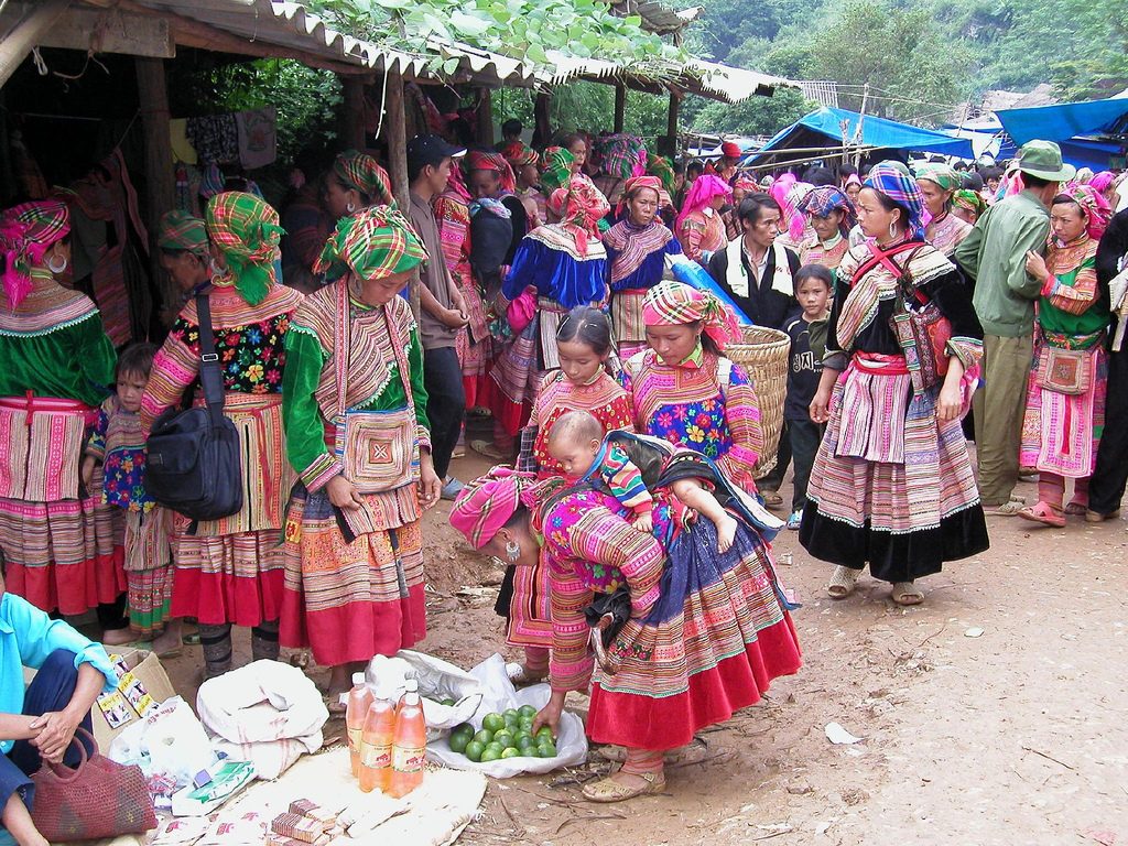 hmong women