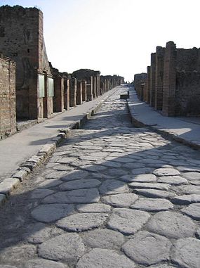 285px-PompeiiStreet
