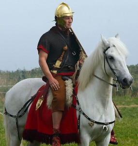 Re-enactor as Roman cavalryman. Courtesy of WikiCommons  & David Friel & FLickr. 