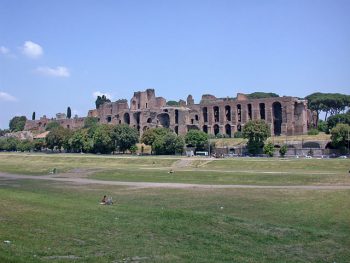 Today's view of the Circus Maximus and the palace on Palantine. Courtesy of Wikimedia Commons.