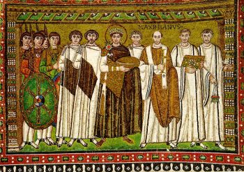 Court of Emperor Justinian with (right) archbishop Maximian and (left) court officials and Praetorian Guards; Basilica of San Vitale in Ravenna, Italy. Courtesy of Wikimedia Commons.