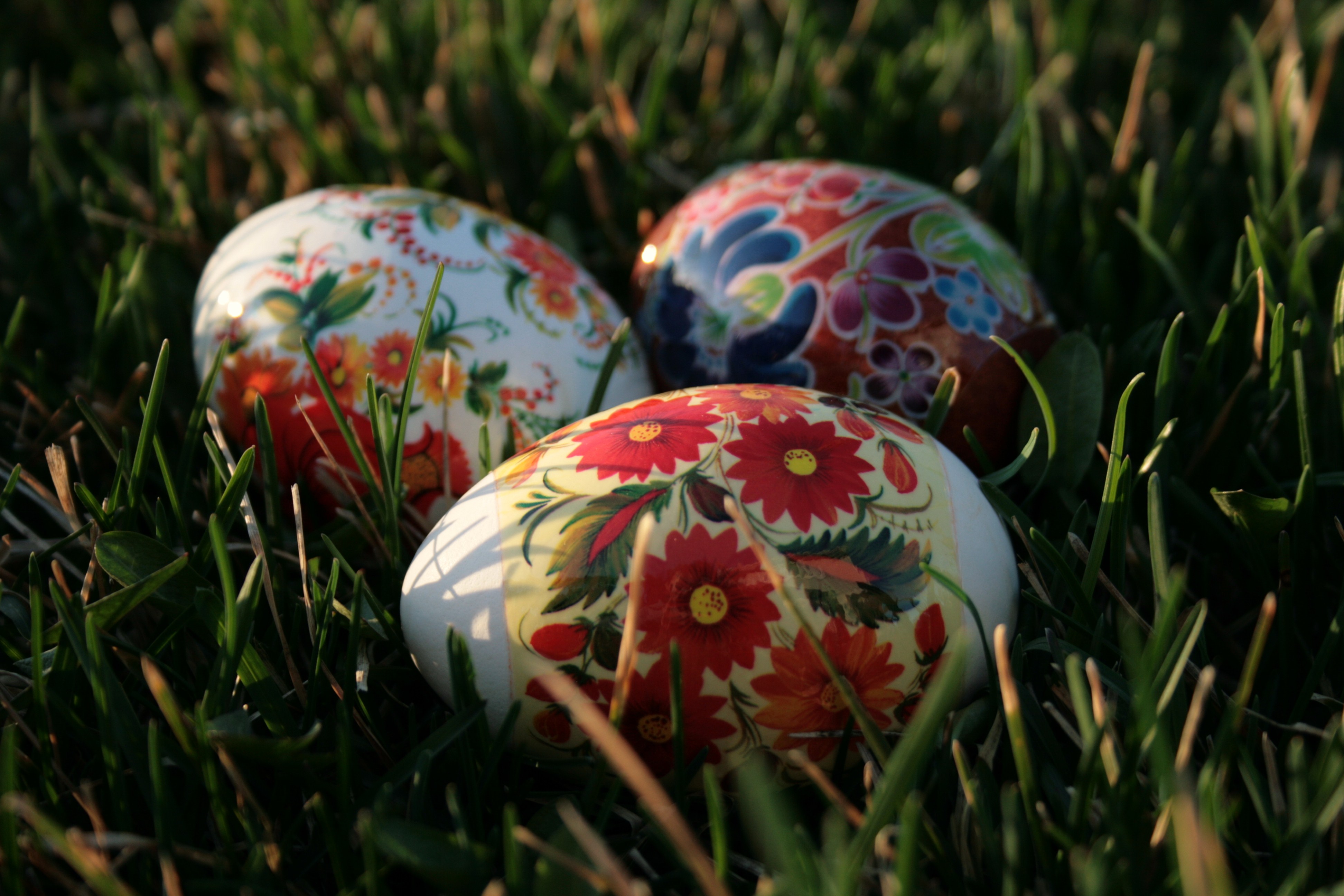 Antique Pair Of Russian Easter Eggs In Glass Enamel And Opaline XIX century  - Rosita Rapetti
