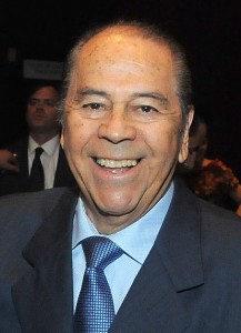 Lucho Gatica, "el terciopelo ajado del bolero" according to writer Pedro Lemebel