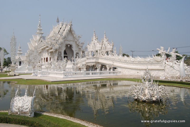 The amazing White Temple.